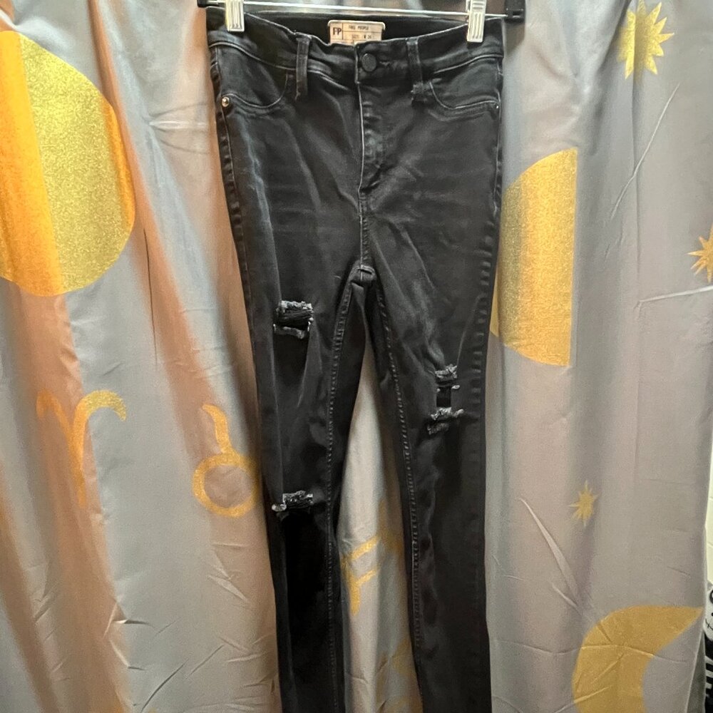 Free People Distressed Skinny Jeans 26/27 Small in Black, Dark and Light Blue
